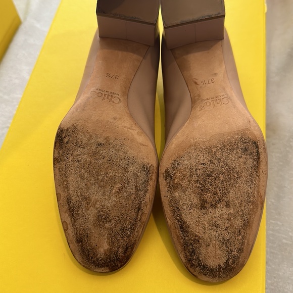 Chloe Lauren Scalloped Leather Pumps - Size 37.5 (US 7.5) - Picture 10 of 10